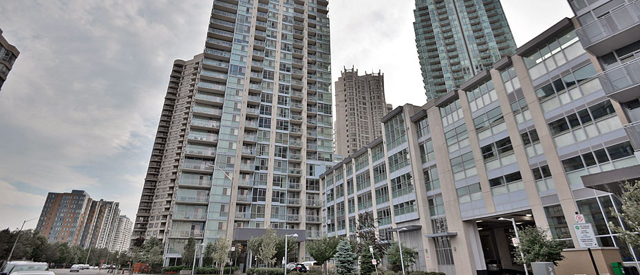 Solstice Condos and Lofts at 225 Webb Drive, Mississauga