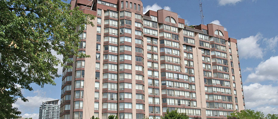 The Fairmount at 25 Fairview Road West, Mississauga