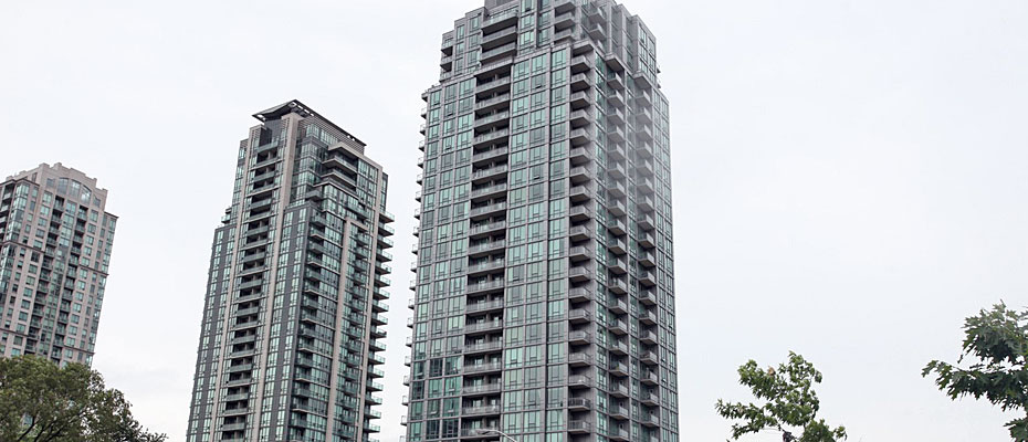 Elle Condos at 3525 Kariya Drive in Square One Mississauga