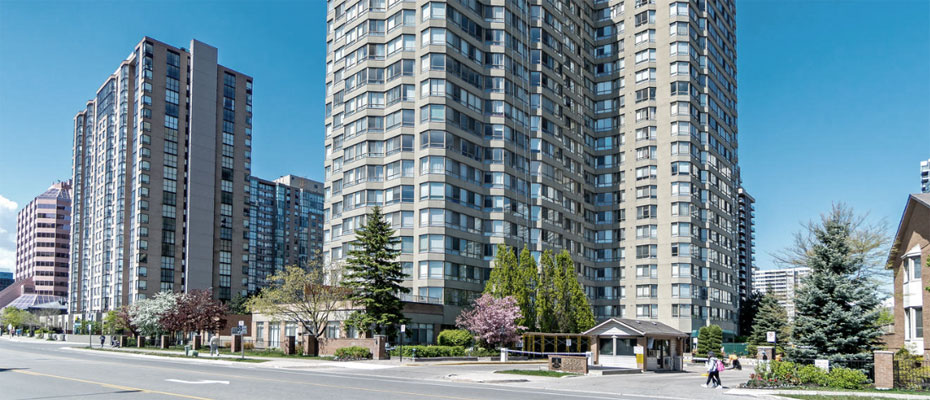 The Towne Condos at 3605 Kariya Drive, Mississauga