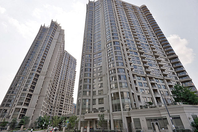 Ovation Condos at 3880 and 3888 Duke of York Boulevard Mississauga - Square One Condos